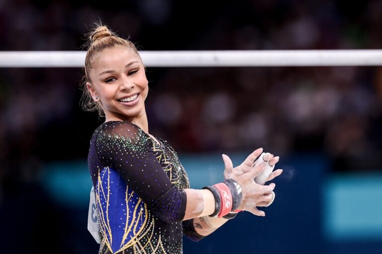 Flávia Saraiva leva medalha de ouro na prova da trave na Copa do Mundo de ginástica; Rebeca Andrade é prata – O GLOBO