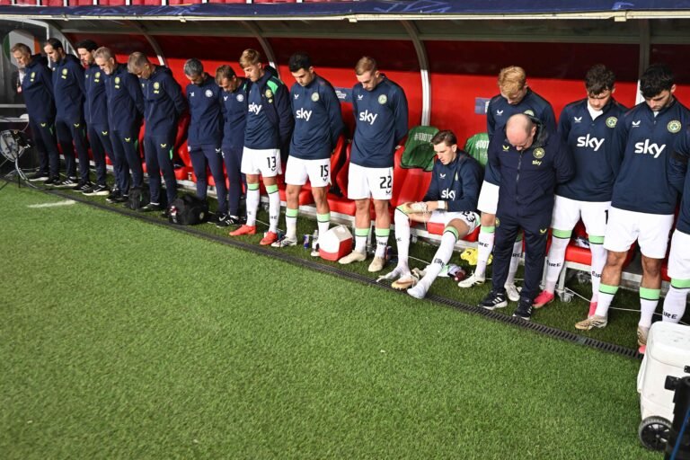 Jogadores da Irlanda protestam contra Israel antes de jogo pela Liga das Nações – O GLOBO