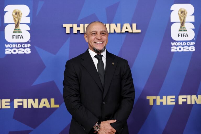 Roberto Carlos revela ter perdido 99% do que ganhou no futebol: "Conta zerada" – ge