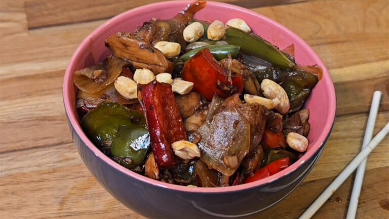 Frango xadrez tradicional: receita clássica chinesa em casa