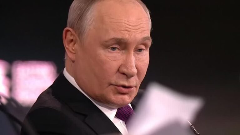 Relação com EUA foi reduzida a quase zero, mas podemos negociar, diz Putin