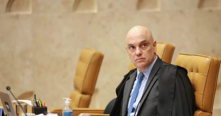 “Quem tem medo da PF?”, questiona Moraes em 1ª fala em julgamento no STF