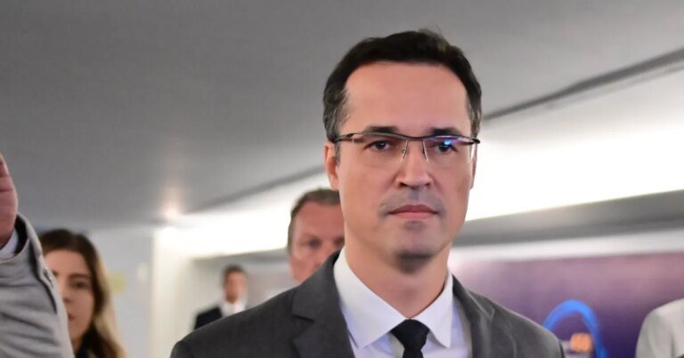 TRE-PR manda Dallagnol desativar Instagram ou apagar propaganda eleitoral