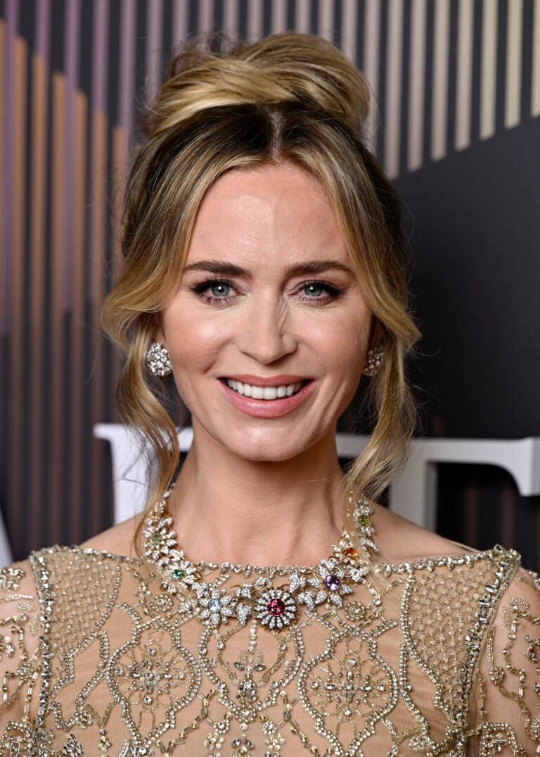 Emily Blunt revela o que mudou sua relação com a confiança após infância marcada pela gagueira