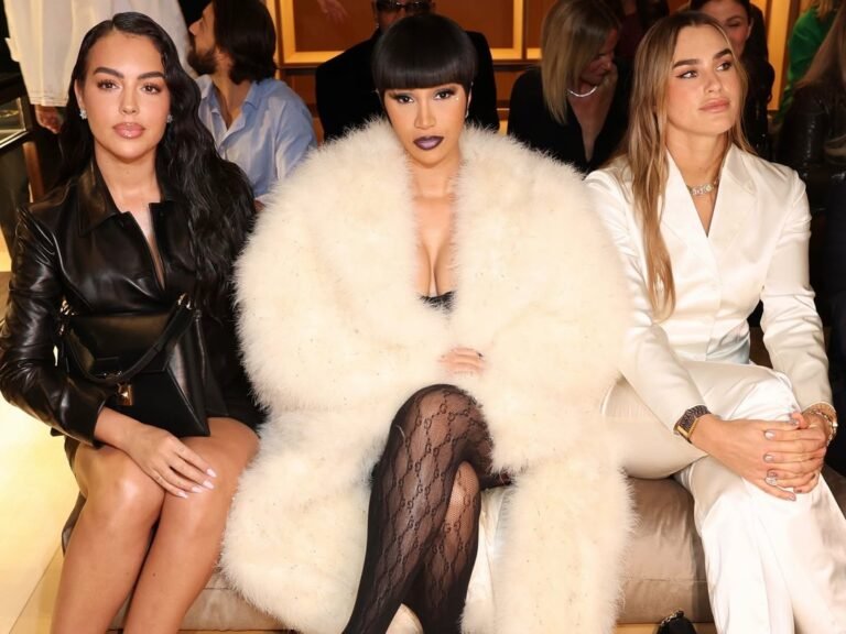 Ao lado de Cardi B, Georgina Rodríguez assiste a desfile da Semana de Moda de Milão
