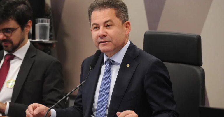 Quem é Cezinha de Madureira, alvo de operação da PF nesta segunda (14)