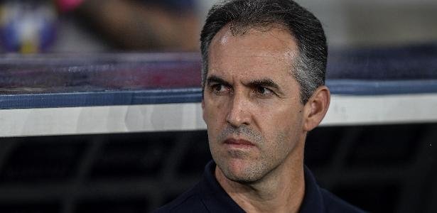 Remo anuncia saída do técnico Léo Condé após 9 jogos sem vencer