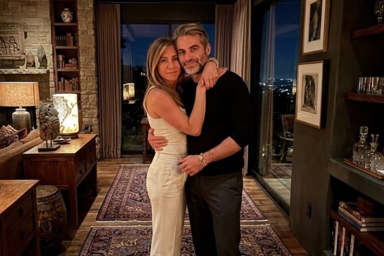 Jim Curtis revela o que sente ao lado de Jennifer Aniston: “Alegria verdadeira”