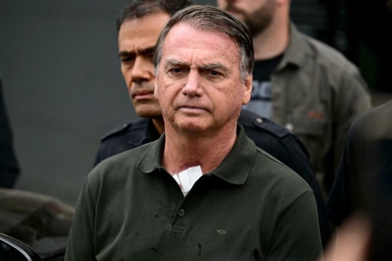 Fachin dá 5 dias para PGR se manifestar sobre arquivamento do caso Bolsonaro na pandemia