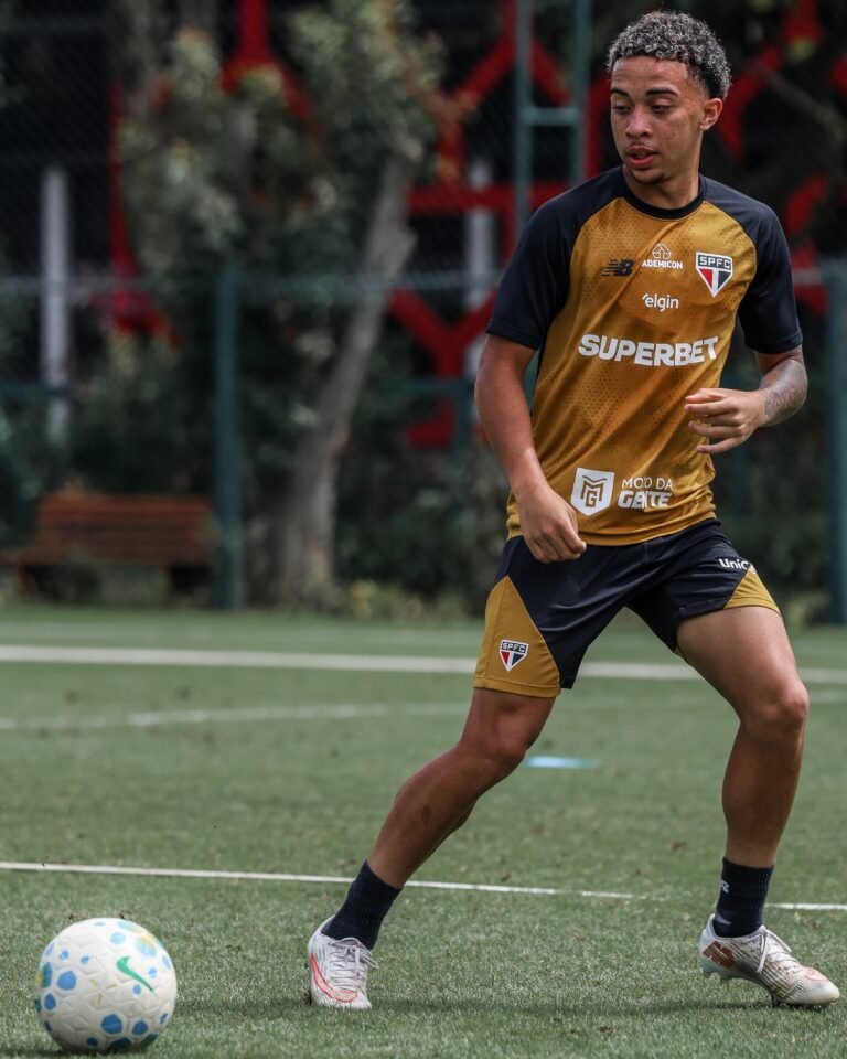 Escalação do São Paulo: Dorival testa Pedro Ferreira contra Cruzeiro