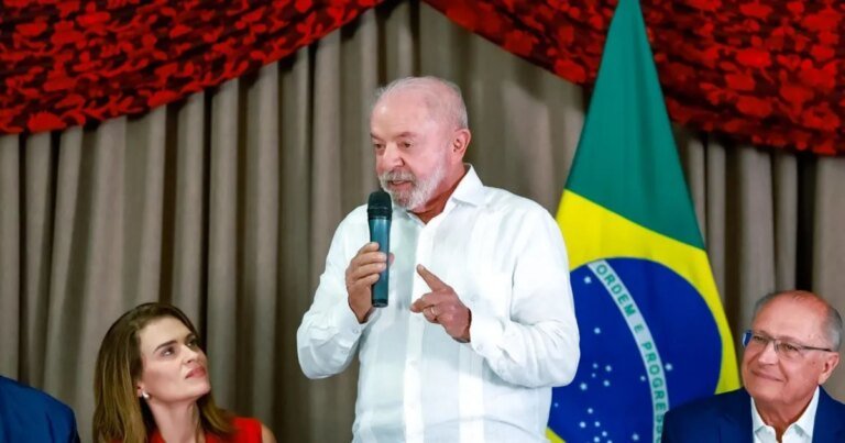 Estou confiante que Alcolumbre colocará 6×1 em votação, diz Lula