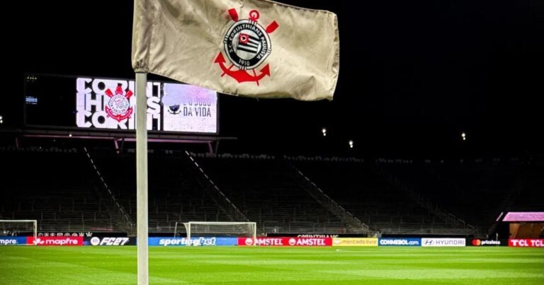 Corinthians: Justiça suspende divulgação de patrocínio de conteúdo adulto