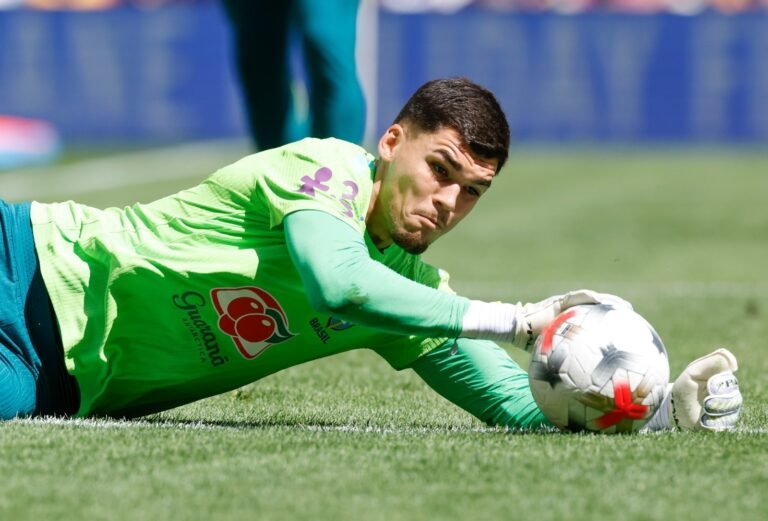 Brasil x Índia: falhas de Hugo e de Otávio jogam holofotes sobre Pedro Morisco, que estreia em amistoso – O GLOBO